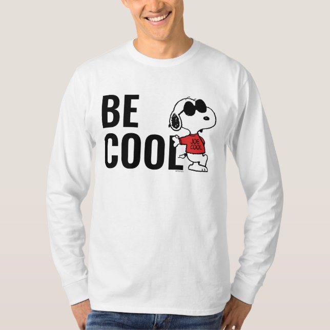Snoopy "Joe Cool" Stehend T-Shirt (Vorderseite)