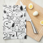 Snoopy Smile Giggle Laugh Pattern Geschirrtuch<br><div class="desc">Take a look at this super cute design featuring Snoopy fun various poses.</div>
