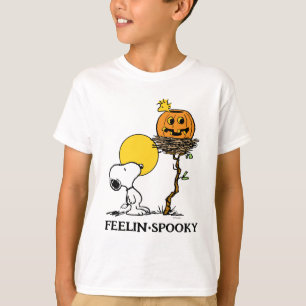 Snoopy und Holznest mit Jack O' Lantern T-Shirt