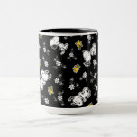 Snoopy & Woodstock Spaß & Blume Tasse<br><div class="desc">Schauen Sie sich dieses super niedliche Design an,  mit dem Snoopy & Woodstock aufhört,  die Blume zu riechen.</div>