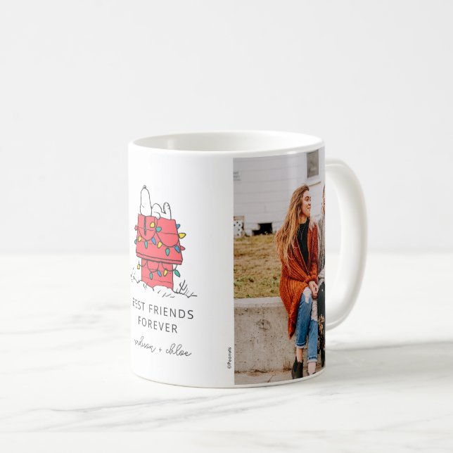 Snoopys Weihnachtsdoghaus | Die besten Freunde - F Kaffeetasse (VorderseiteRechts)