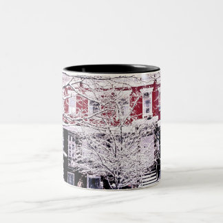 Snow Covered Tree, New York City Zweifarbige Tasse
