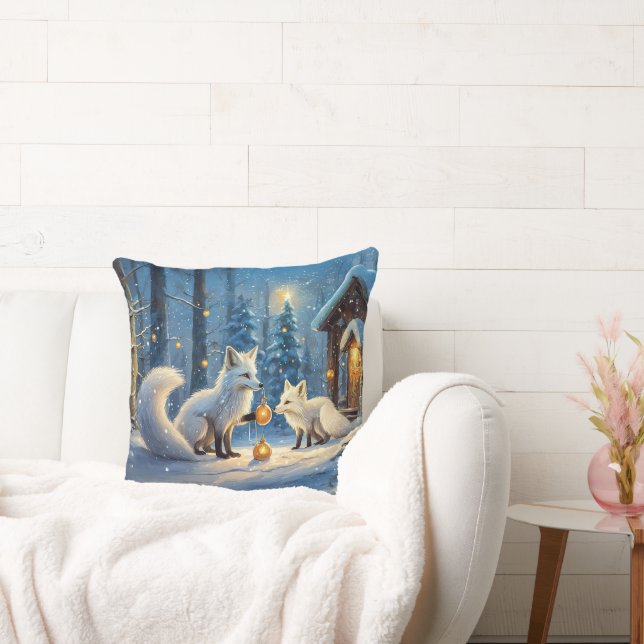Snow Fox Holiday Design von Rich AMeN Gill Kissen (Liege)