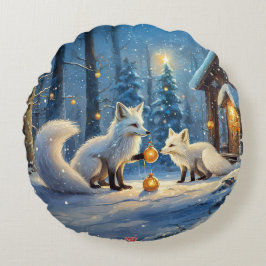 Snow Fox Holiday Design von Rich AMeN Gill Rundes Kissen