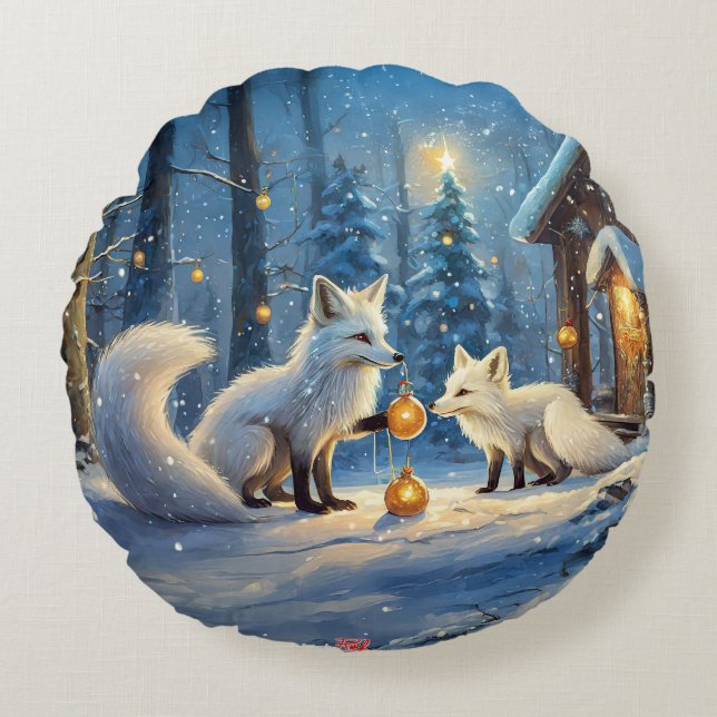 Snow Fox Holiday Design von Rich AMeN Gill Rundes Kissen (Vorderseite)