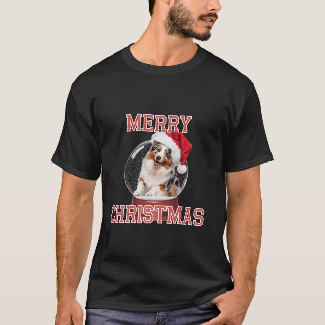 Snow Globe Australian Shepherd Dog Christmas  T-Shirt (Vorderseite)