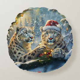 Snow Leopards Holiday Design von Rich AMeN Gill Rundes Kissen