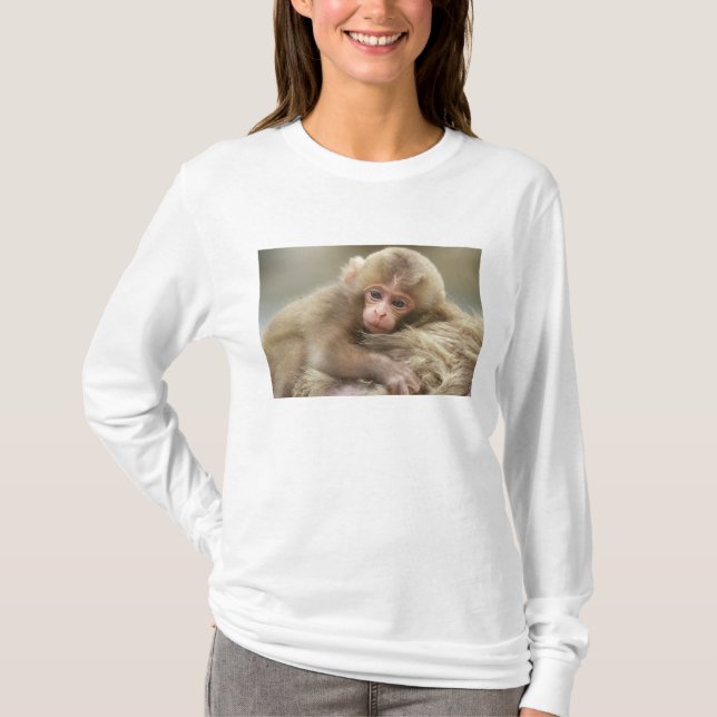 Snow Monkey Baby, Jigokudani, Nagano, Japan 2 T-Shirt (Vorderseite)