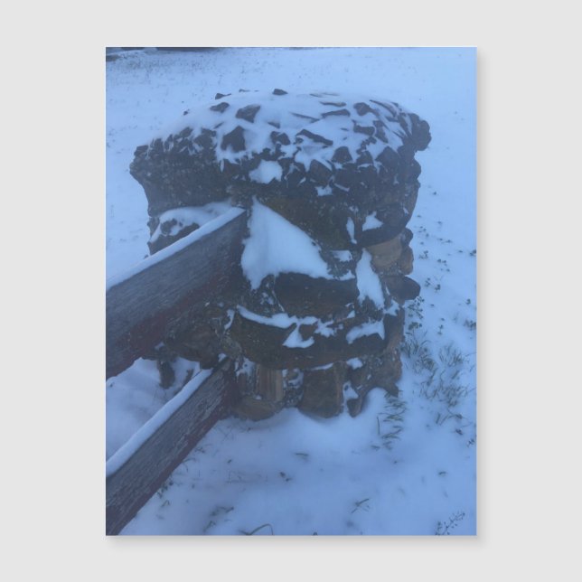 Snow Pillar Magnet (Vorderseite)