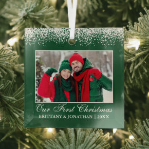 Snow Top Unser erstes Weihnachtskuchen Foto Grün Ornament Aus Glas