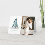 Snow Watercolor Pine Weihnachtsbaum Geschenk Foto Feiertagskarte<br><div class="desc">Wenn Sie weitere Anpassungen benötigen,  schreiben Sie mir bitte an yellowfebstudio@gmail.com.</div>