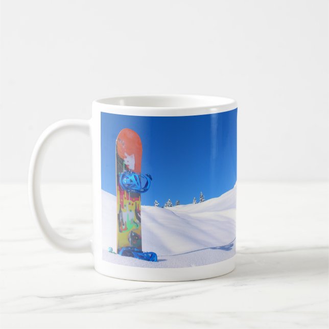 Snowboard auf der Snowy Slove, Bluebird Day Kaffeetasse (Links)