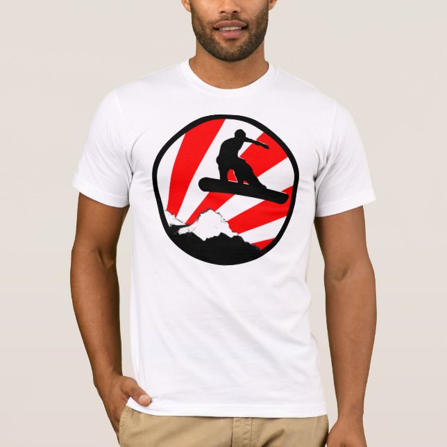 Snowboard. rote Strahlen. Berg T-Shirt (Vorderseite)