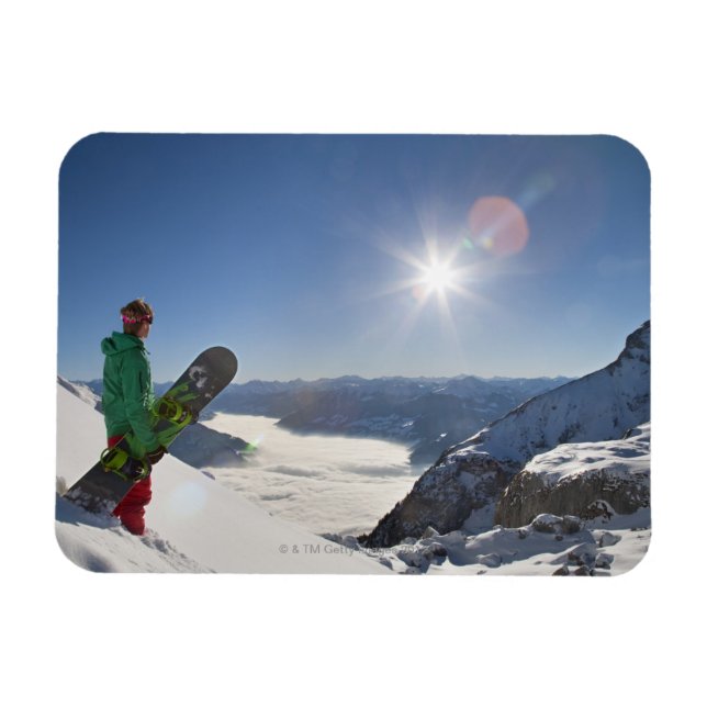 Snowboarder von der Bergspitze aus schauen Magnet (Horizontal)