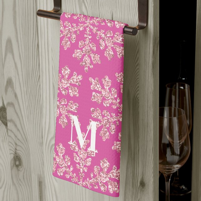 Snowflake Berry Bling Chic Monogram Weihnachten Geschirrtuch (Change (or remove) the monogram initial on these pink snowflake kitchen towels & create custom gifts)
