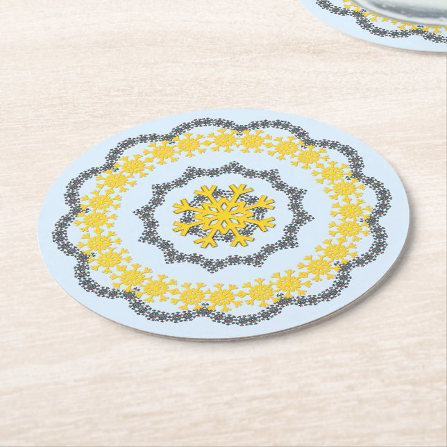 Snowflake Circle Holiday Lacey Gold auf Blue Runder Pappuntersetzer (Angewinkelt)