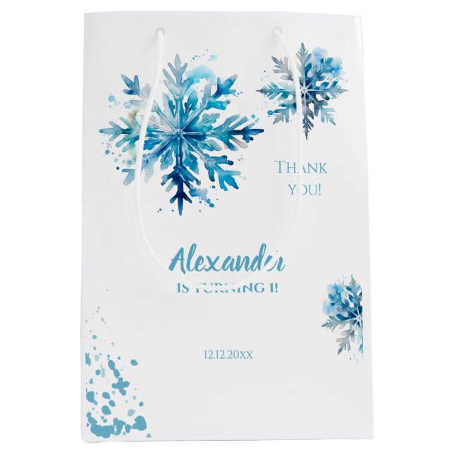 Snowflake Watercolor Blue Winter ONEderland Mittlere Geschenktüte (Vorderseite)