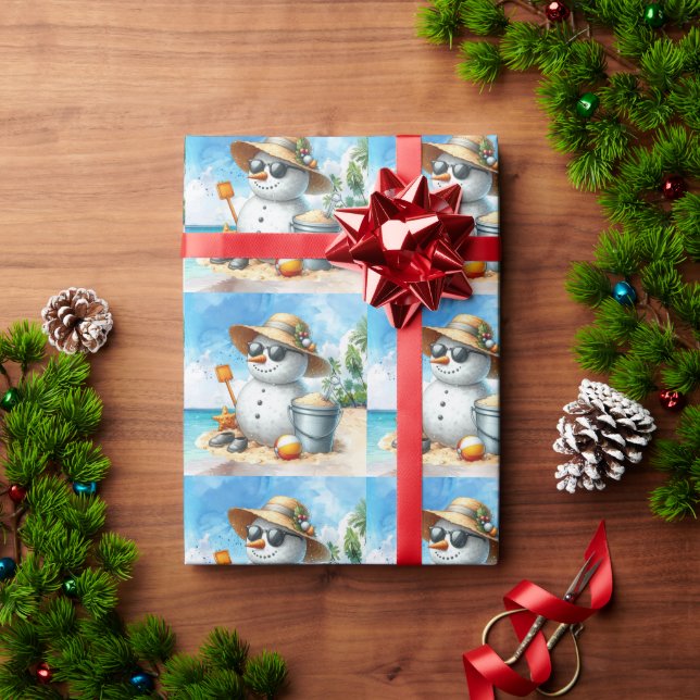 Snowman at the beach during Christmas holiday  Geschenkpapier (Feiertagsgeschenk)