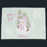Snowman Christmas Große Geschenktüte<br><div class="desc">Snowman Christmas Celebrate your child's winter birthday with this cute and snowman wearing a pastel pink knitted hat and scarf. This theme is ideal for your little one’s winter birthday or kid’s Christmas party. Design is completely customizable. Check out the coordinating stationery and ohrs.</div>