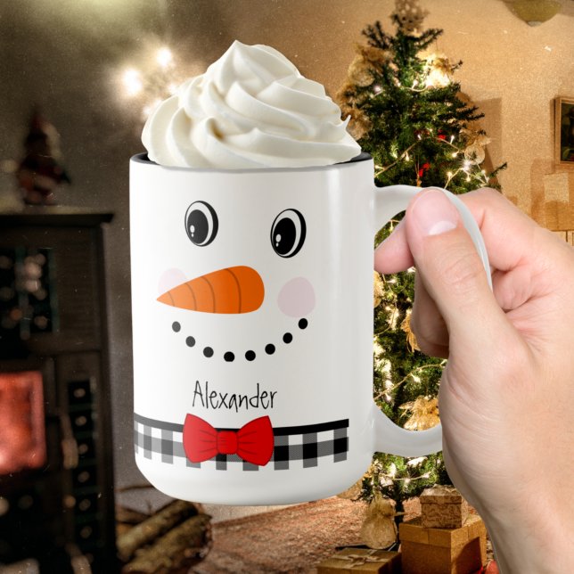 Snowman Face Red Bowtie Black Buffalo Kariert Trim Zweifarbige Tasse (Von Creator hochgeladen)