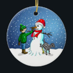Snowman Gebäude Keramik Ornament<br><div class="desc">Der Junge hat einen Schneemann gebaut,  auf dem sein Hund steht und uriniert,  während der Junge dem Schneemann eine Karottennaase gibt.</div>