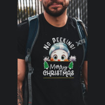 Snowman pinkelt zwischen Weihnachtsbaum