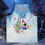 Snowman Woodland Foodland Monogram Name Christmas Schürze<br><div class="desc">"Snowman Woodland Forest Monogram Name Christmas Over Print Schürze." Ihr Familienname und das Monogramm werden einfach im Vorlagenfeld ausgetauscht, um sie an Ihre Familie oder als Geschenk anzupassen. Ein traumhafter Schneefall-Waldhintergrund ist perfekt für die Ferien- und Weihnachtszeit. Ein bezaubernder Schneemann schmückt einen Weihnachtsbaum mit seinen Freunden Hirsche, Eule, Kaninchen und...</div>