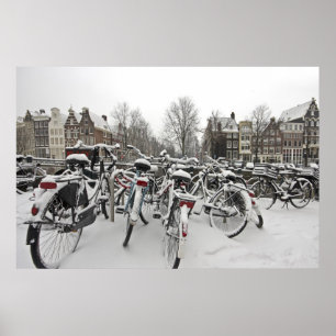Snowy Amsterdam in den Niederlanden im Winter Poster