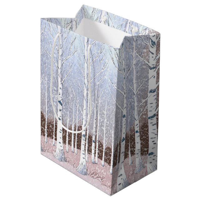 Snowy Birch Trees Christmas Dusty Blue ID1003 Mittlere Geschenktüte (Rückseite Schrägansicht)