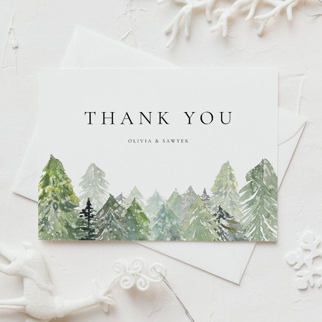 Snowy Evergreen Forest Winter Wedding Vielen Dank Postkarte (Wedding thank you postcard with snowy watercolor pine forest, perfect for winter and rustic events.)