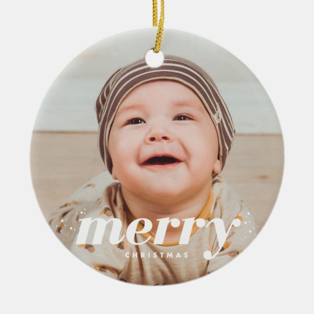 Snowy Modern Personalisiert Frohe Weihnachten Foto Keramik Ornament (Vorne)