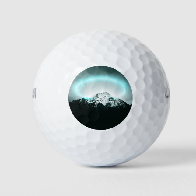 Snowy mountain mysterious blue neon light golfball (Vorderseite)