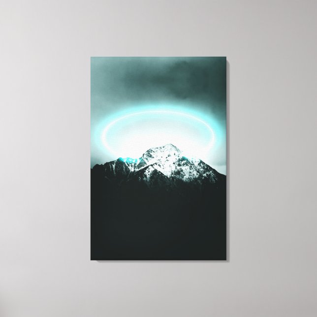 Snowy mountain mysterious blue neon light leinwanddruck (Vorderseite)