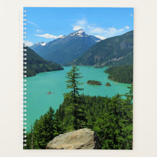 Snowy Mountain Turquoise Lake in Washington Planer