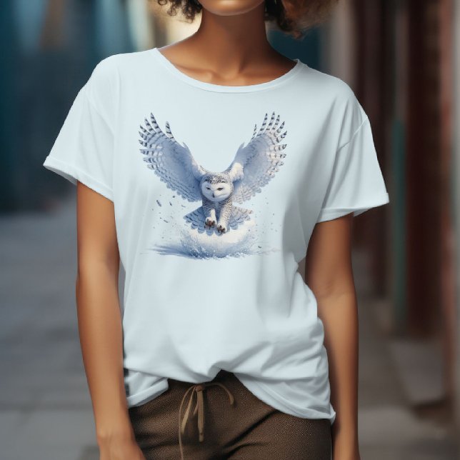 Snowy Owl in der Mitte eines Swoop in Aquarellfarb T-Shirt (Von Creator hochgeladen)