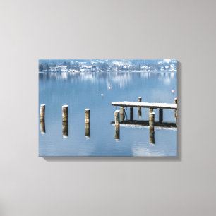Snowy Pier im Winter, Tegernsee, Deutschland Leinwanddruck