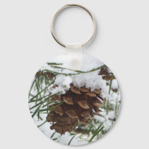 Snowy Pine Cone I Winter Nature Fotografy Schlüsselanhänger