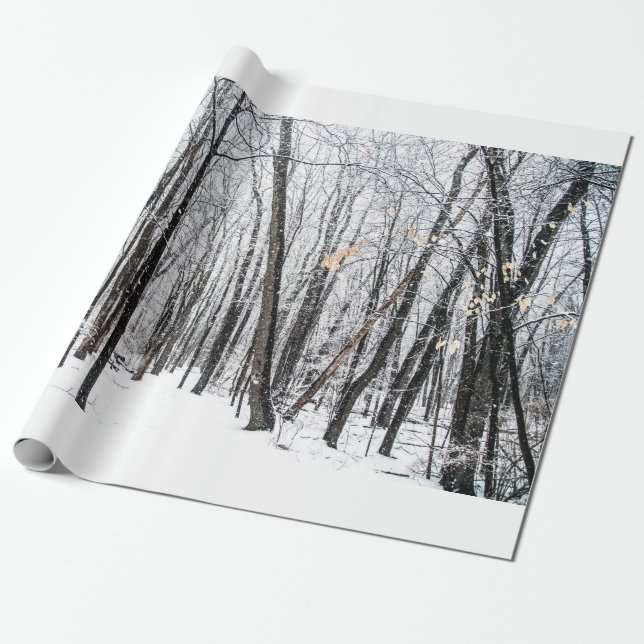 Snowy Scene in Woodland Michigan Geschenkpapier (Ungerollt)