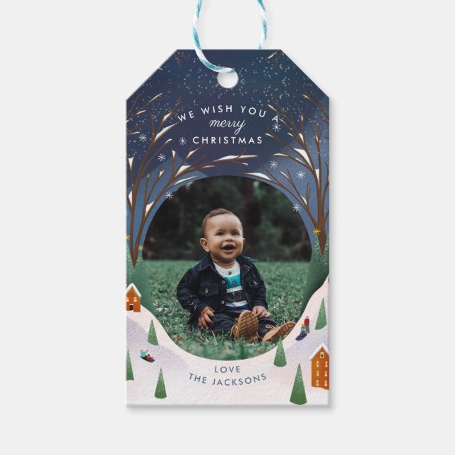 Snowy Village Winter Scene Weihnachtsfest Foto Geschenkanhänger (Vorderseite)