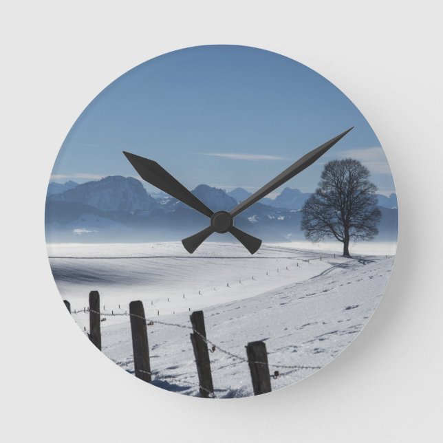 Snowy Winter Countryside Landscape Runde Wanduhr (Vorderseite)