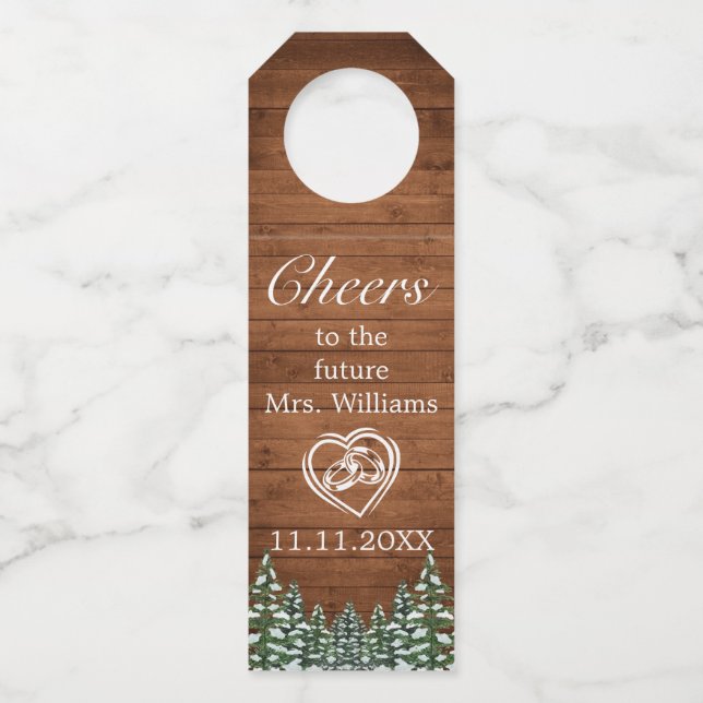 Snowy Wood & Forest Country Cheers Brautparty Flaschenanhänger (Vorderseite)