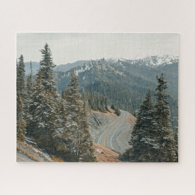 Snowy Woods entlang Highway Puzzle (Horizontal)