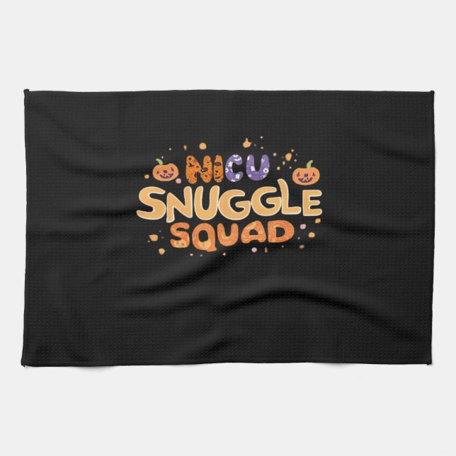 Snuggle Squad NICU Nurse Neonatal Nurse Halloween Geschirrtuch (Horizontal)