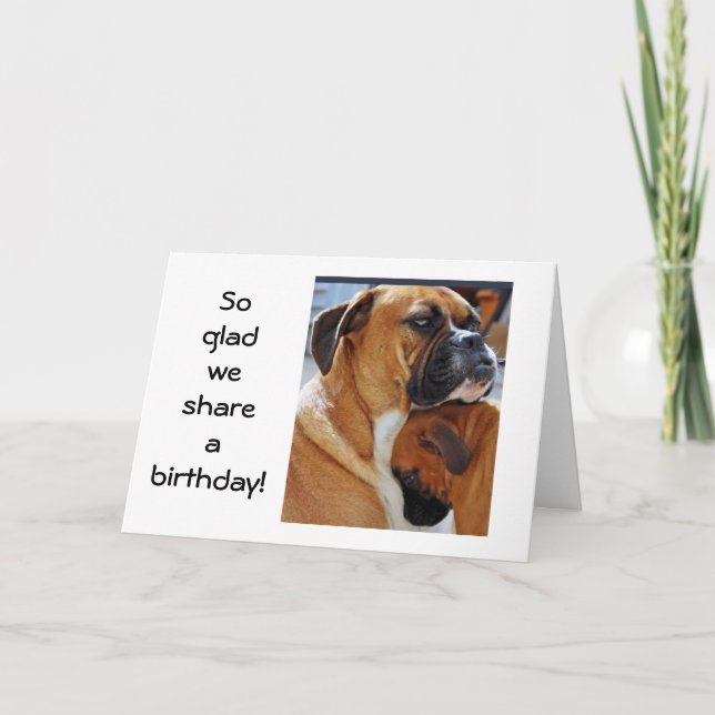 SO GLAD, DASS WIR EINEN GEBURTSTAG TEILEN KARTE (Vorderseite)