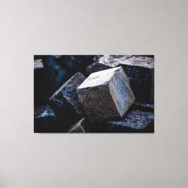 So schwer wie Granit Leinwanddruck