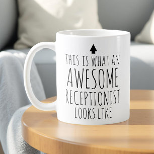 So sieht ein großartiger Empfangsmitarbeiter aus Kaffeetasse