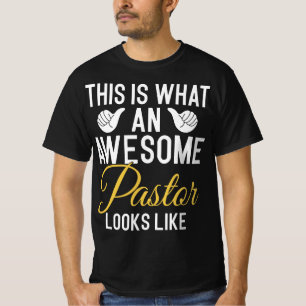 So sieht ein Phantastischer Pastor aus T-Shirt