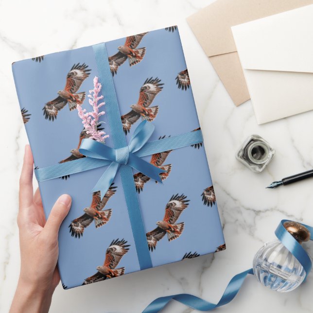 Soaring Red Kite Geschenkpapier (Schenken)