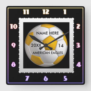 Soccer black and white clock with Player Name Quadratische Wanduhr
