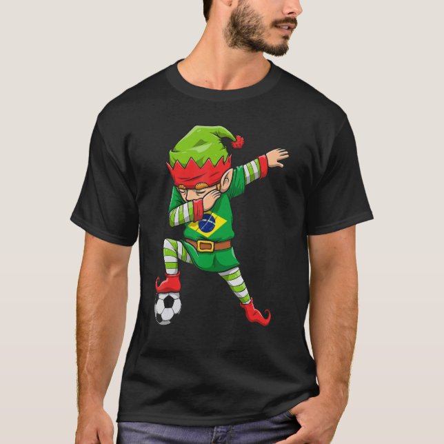 Soccer Boy Dabbing Elf Squad Weihnachten Brasilien T-Shirt (Vorderseite)